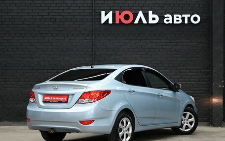 Hyundai Solaris II рестайлинг, 2011 год, 830 000 рублей, 6 фотография