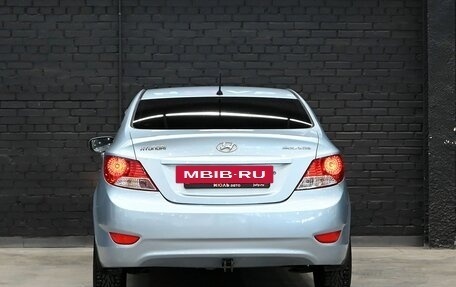Hyundai Solaris II рестайлинг, 2011 год, 830 000 рублей, 5 фотография