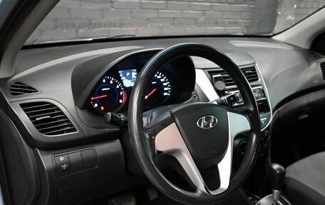 Hyundai Solaris II рестайлинг, 2011 год, 830 000 рублей, 12 фотография