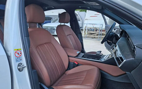 Audi A6, 2021 год, 2 800 000 рублей, 11 фотография