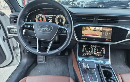 Audi A6, 2021 год, 2 800 000 рублей, 15 фотография