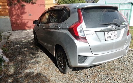 Honda Fit III, 2016 год, 1 115 000 рублей, 4 фотография