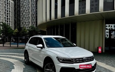 Volkswagen Tiguan II, 2018 год, 3 150 000 рублей, 1 фотография