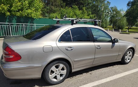 Mercedes-Benz E-Класс, 2004 год, 850 000 рублей, 11 фотография