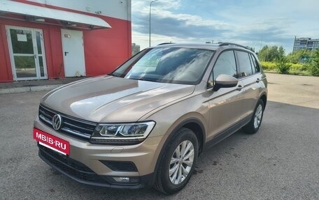 Volkswagen Tiguan II, 2020 год, 2 400 000 рублей, 5 фотография