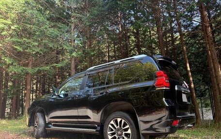 Toyota Land Cruiser Prado 150 рестайлинг 2, 2022 год, 3 275 000 рублей, 5 фотография