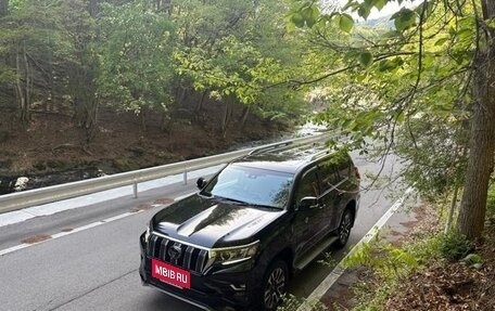 Toyota Land Cruiser Prado 150 рестайлинг 2, 2022 год, 3 275 000 рублей, 3 фотография