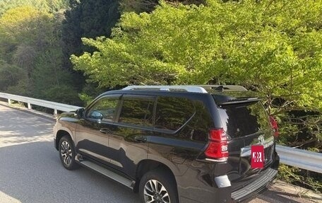 Toyota Land Cruiser Prado 150 рестайлинг 2, 2022 год, 3 275 000 рублей, 7 фотография
