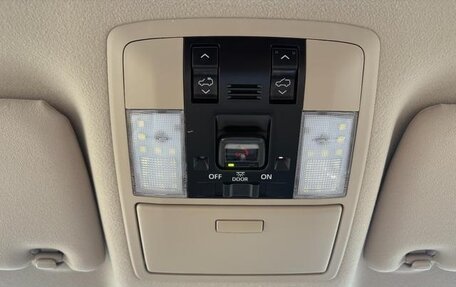 Toyota Land Cruiser Prado 150 рестайлинг 2, 2022 год, 3 275 000 рублей, 23 фотография
