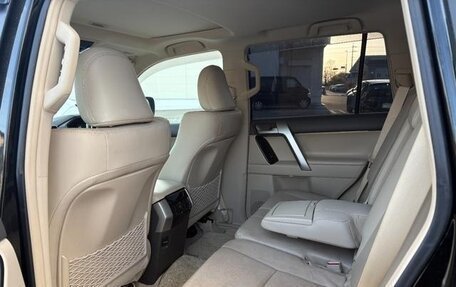 Toyota Land Cruiser Prado 150 рестайлинг 2, 2022 год, 3 275 000 рублей, 31 фотография