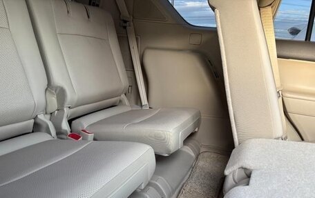 Toyota Land Cruiser Prado 150 рестайлинг 2, 2022 год, 3 275 000 рублей, 34 фотография