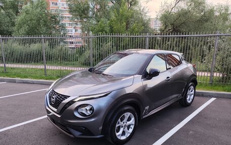 Nissan Juke II, 2021 год, 2 500 000 рублей, 18 фотография