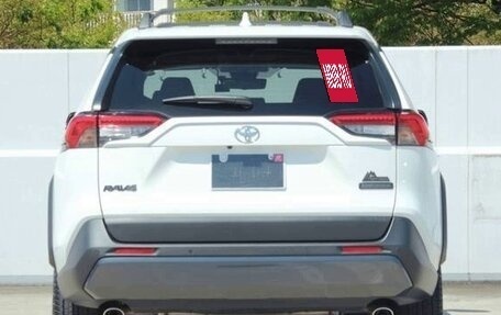 Toyota RAV4, 2021 год, 2 217 000 рублей, 4 фотография