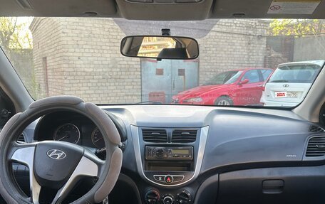 Hyundai Solaris II рестайлинг, 2013 год, 485 000 рублей, 9 фотография