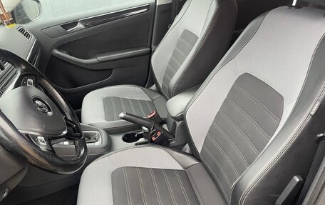 Volkswagen Jetta VI, 2015 год, 1 200 000 рублей, 20 фотография