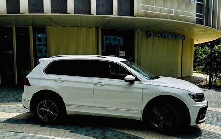 Volkswagen Tiguan II, 2018 год, 3 150 000 рублей, 4 фотография