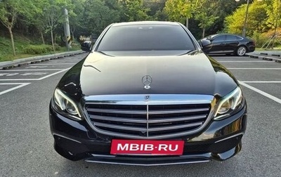 Mercedes-Benz E-Класс, 2016 год, 2 500 000 рублей, 1 фотография