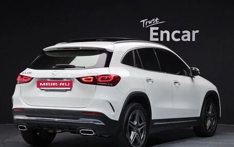Mercedes-Benz GLA, 2021 год, 3 000 000 рублей, 2 фотография