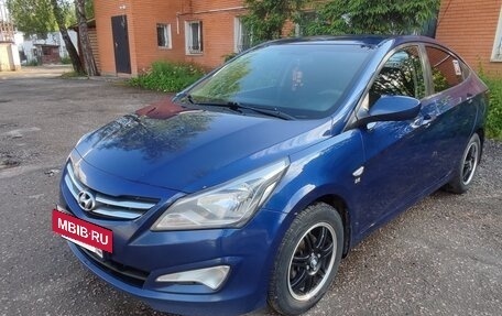 Hyundai Solaris II рестайлинг, 2015 год, 950 000 рублей, 10 фотография