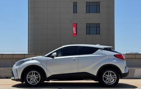 Toyota C-HR I рестайлинг, 2021 год, 1 723 023 рублей, 2 фотография