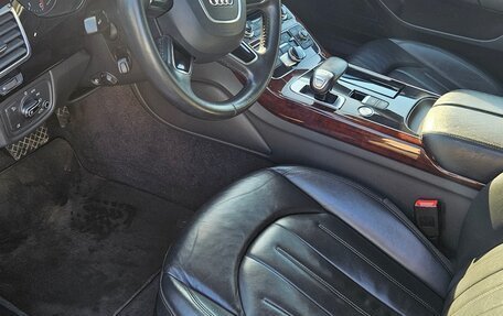 Audi A8, 2011 год, 1 160 000 рублей, 14 фотография