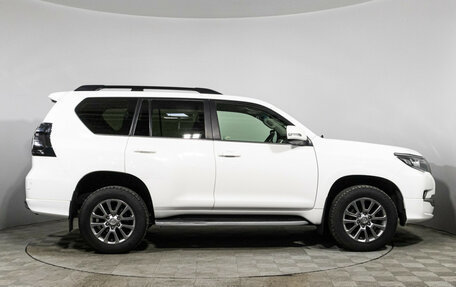 Toyota Land Cruiser Prado 150 рестайлинг 2, 2019 год, 3 989 898 рублей, 4 фотография