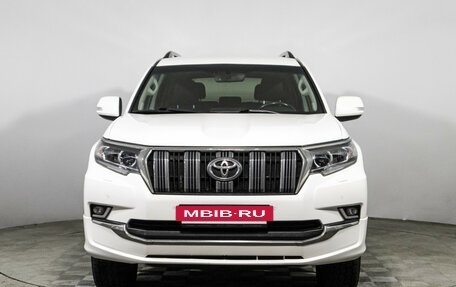 Toyota Land Cruiser Prado 150 рестайлинг 2, 2019 год, 3 989 898 рублей, 2 фотография