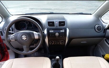 Suzuki SX4 II рестайлинг, 2010 год, 720 000 рублей, 3 фотография