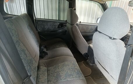 Chevrolet Niva I рестайлинг, 2003 год, 349 000 рублей, 9 фотография