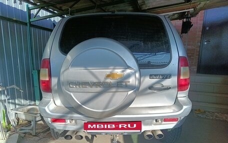 Chevrolet Niva I рестайлинг, 2003 год, 349 000 рублей, 3 фотография