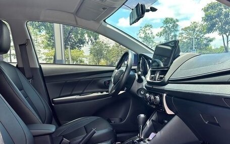 Toyota Yaris, 2022 год, 1 123 023 рублей, 16 фотография