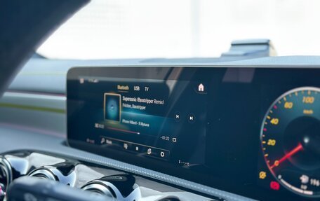 Mercedes-Benz A-Класс, 2018 год, 2 100 000 рублей, 10 фотография