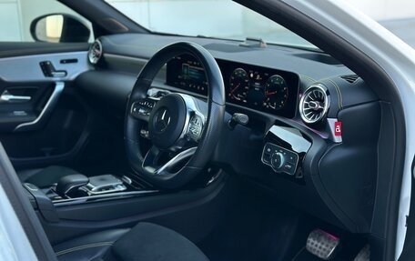 Mercedes-Benz A-Класс, 2018 год, 2 100 000 рублей, 7 фотография