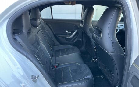 Mercedes-Benz A-Класс, 2018 год, 2 100 000 рублей, 21 фотография