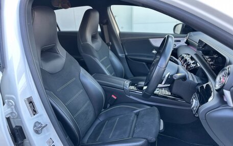 Mercedes-Benz A-Класс, 2018 год, 2 100 000 рублей, 19 фотография