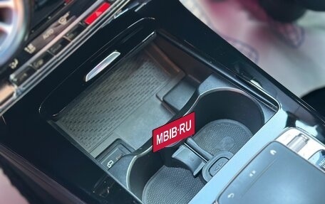 Mercedes-Benz A-Класс, 2018 год, 2 100 000 рублей, 38 фотография