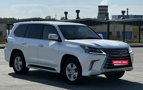 Lexus LX III, 2016 год, 5 350 000 рублей, 9 фотография
