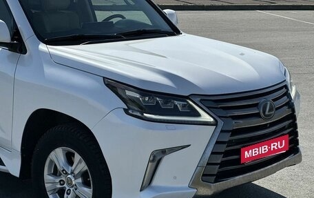 Lexus LX III, 2016 год, 5 350 000 рублей, 11 фотография