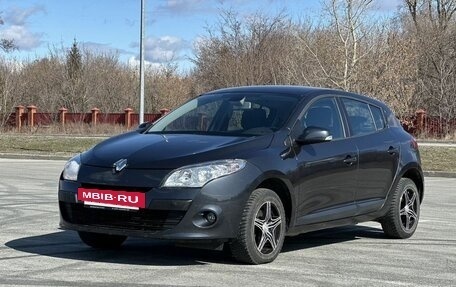 Renault Megane III, 2012 год, 899 000 рублей, 4 фотография