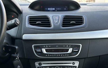 Renault Megane III, 2012 год, 899 000 рублей, 24 фотография