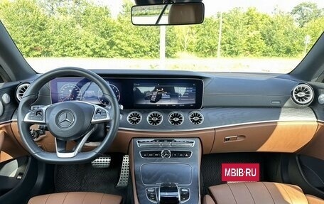 Mercedes-Benz E-Класс, 2018 год, 4 530 000 рублей, 24 фотография
