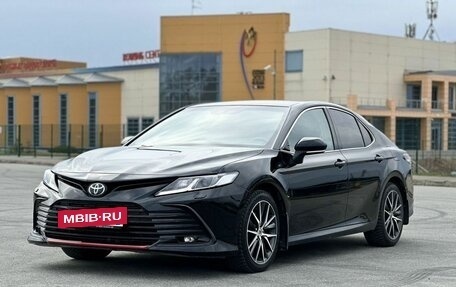 Toyota Camry, 2021 год, 3 250 000 рублей, 3 фотография