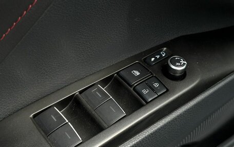 Toyota Camry, 2021 год, 3 250 000 рублей, 13 фотография