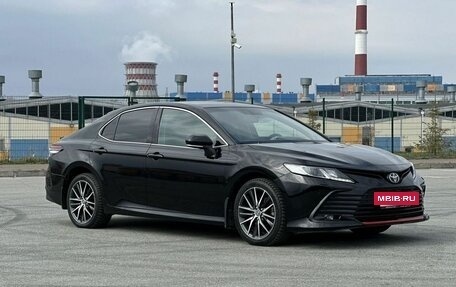 Toyota Camry, 2021 год, 3 250 000 рублей, 9 фотография