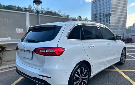 Mercedes-Benz B-Класс, 2021 год, 1 600 000 рублей, 23 фотография
