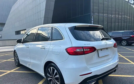Mercedes-Benz B-Класс, 2021 год, 1 600 000 рублей, 24 фотография