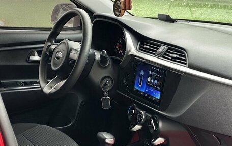 KIA Rio IV, 2021 год, 1 370 000 рублей, 31 фотография