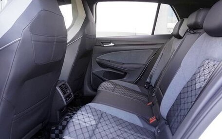Volkswagen Golf VIII, 2021 год, 1 407 000 рублей, 28 фотография