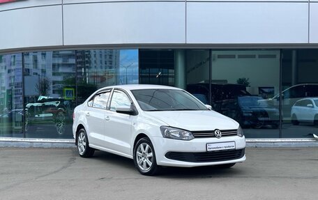 Volkswagen Polo VI (EU Market), 2013 год, 615 000 рублей, 3 фотография