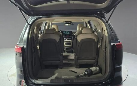 KIA Carnival III, 2021 год, 2 385 000 рублей, 6 фотография